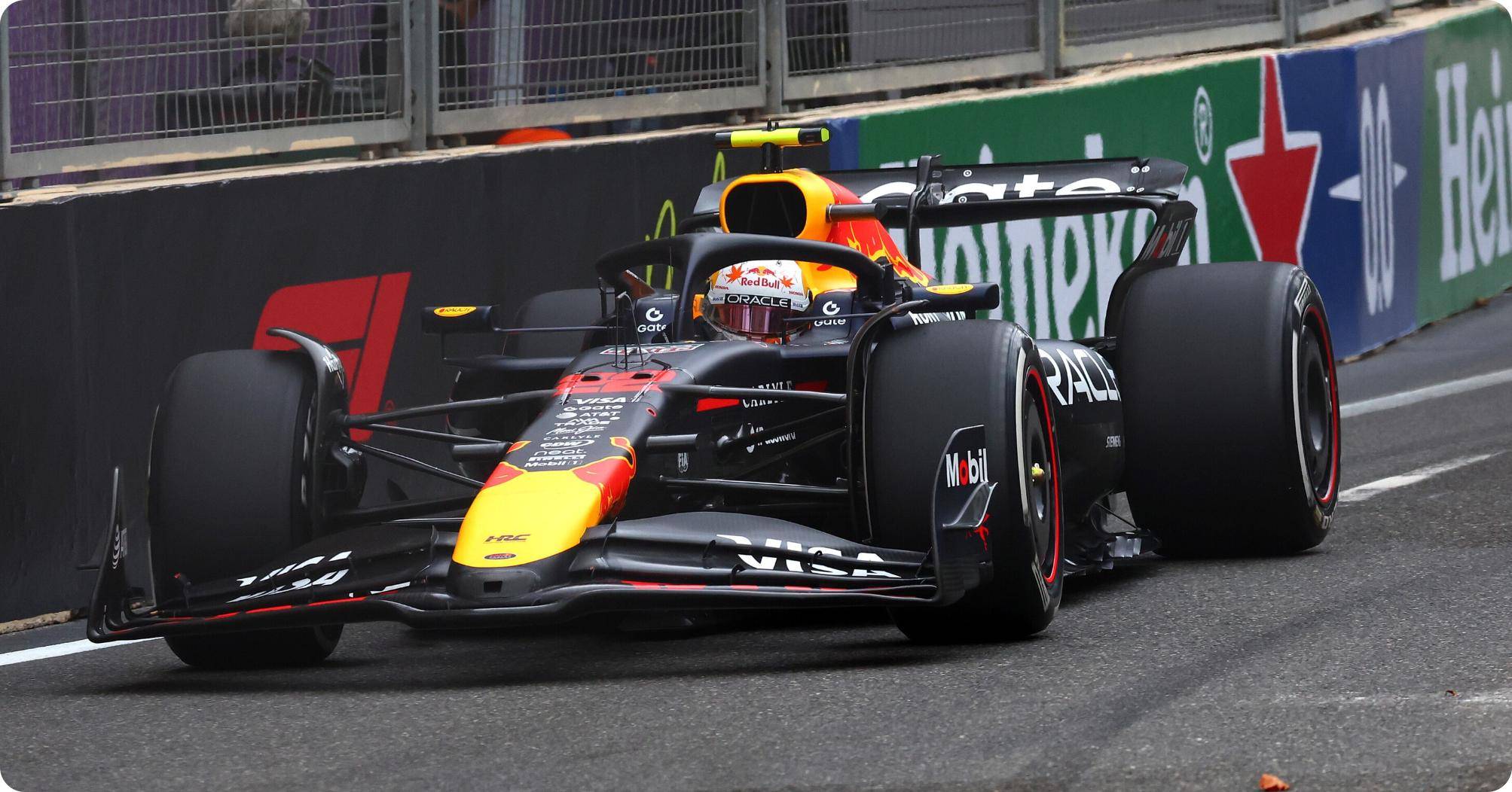 阿斯顿马丁轻取红牛二队，汉密尔顿统治全场