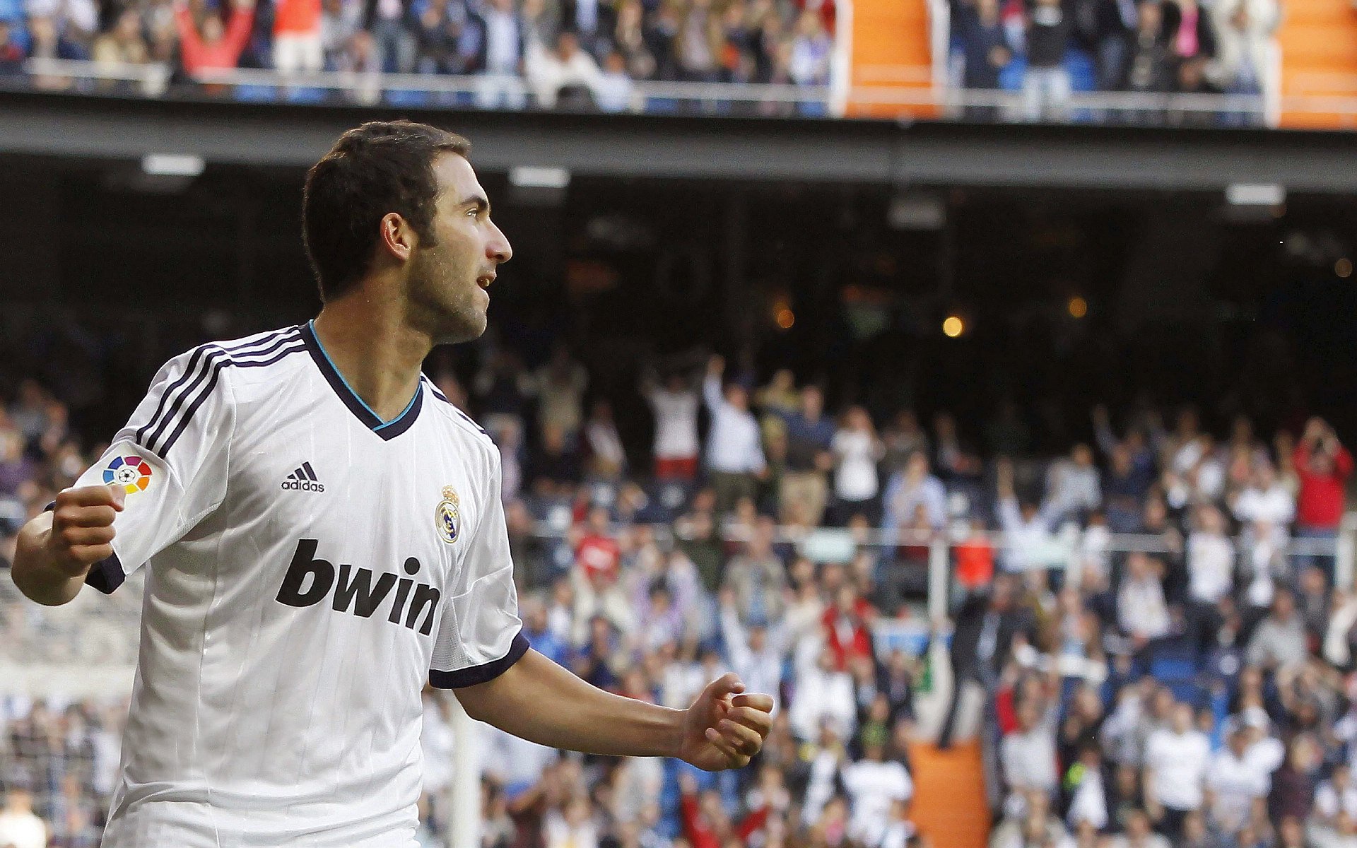 广东队关键战突围黄蜂,利拉德末节接管比赛