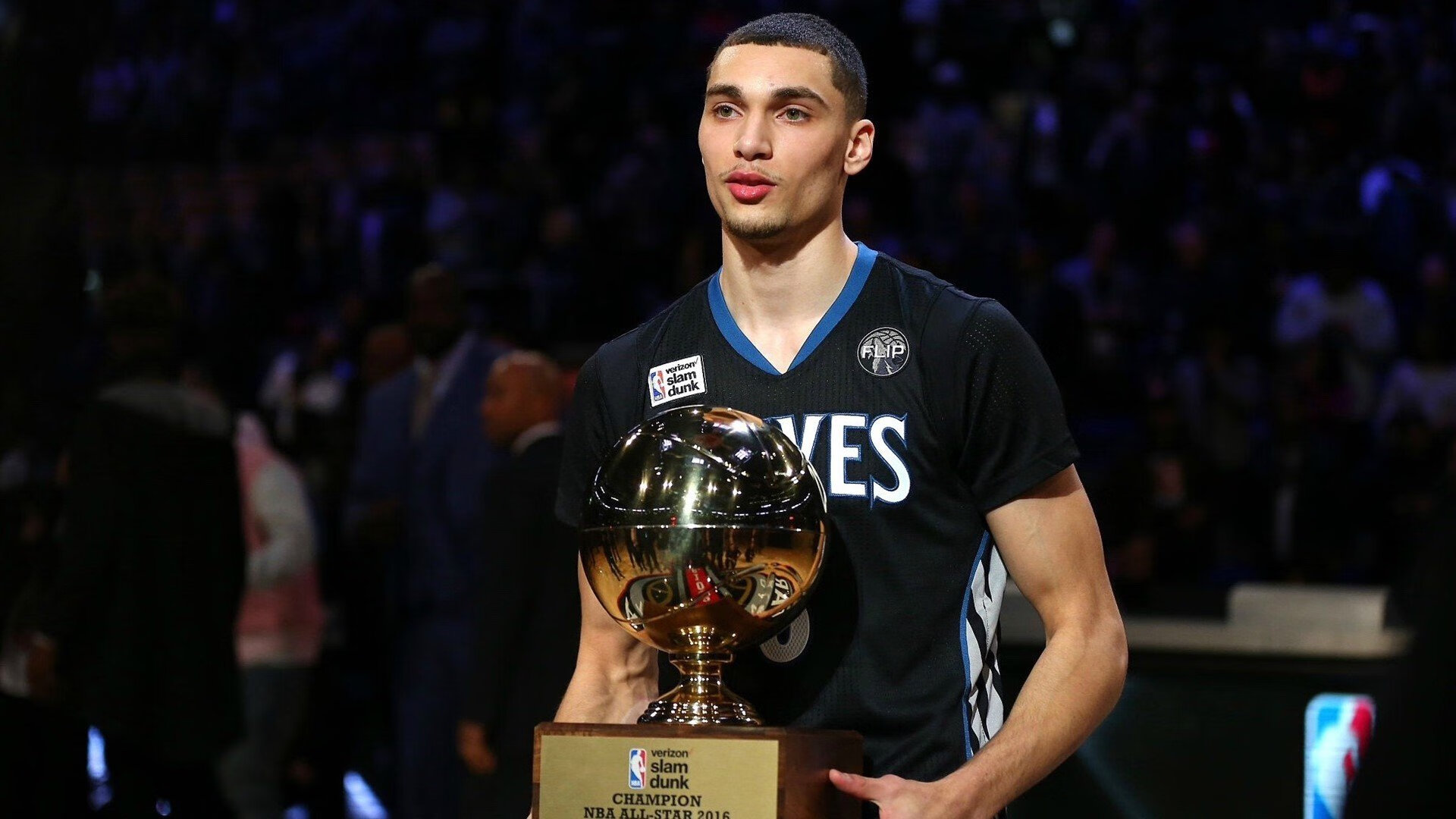 世界排名争夺战焦点战，76人节奏掌控奇才，一场现代篮球的战术博弈